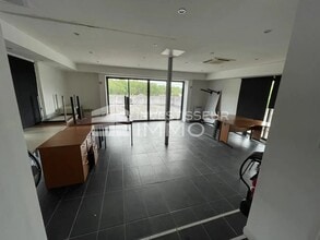 Bureau dans Avon à louer Photo intérieure- Image 1 de 3