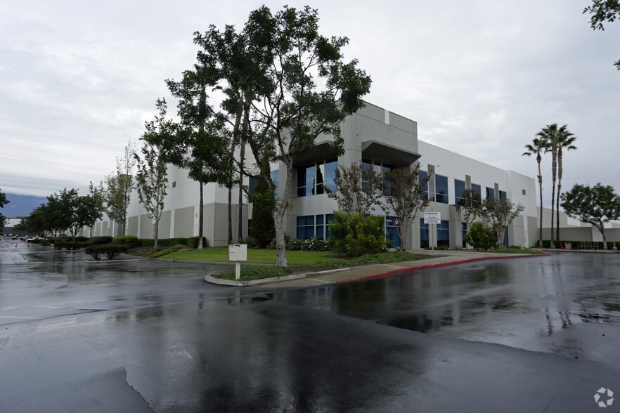 1151 S Mildred St, Ontario, CA for lease - Building Photo - Image 1 of 9