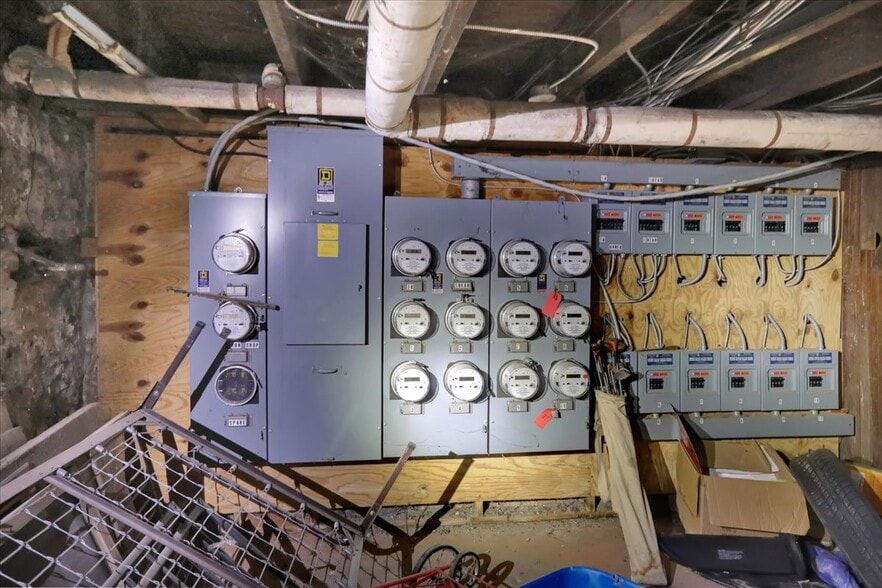 200 W Lancaster Ave, Shillington, PA for sale - Building Photo - Image 2 of 29