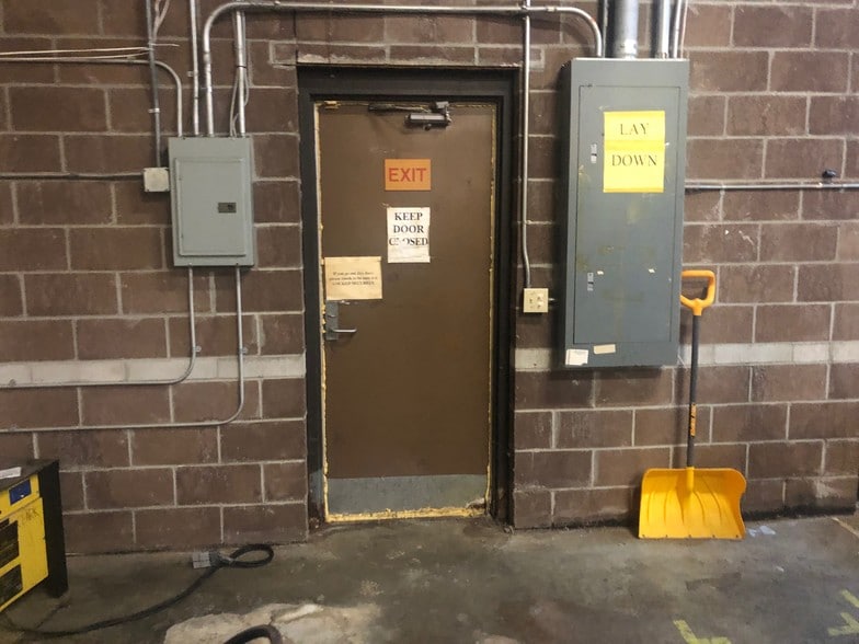 2385 Delhi Commerce Dr, Holt, MI à louer - Photo intérieure - Image 2 de 5