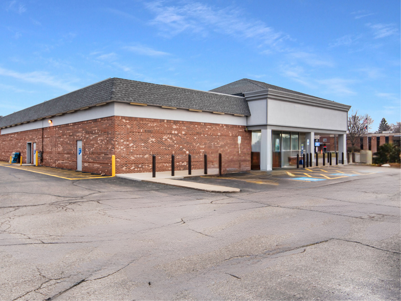 11801 N Saginaw St, Mount Morris, MI for lease - Building Photo - Image 2 of 7