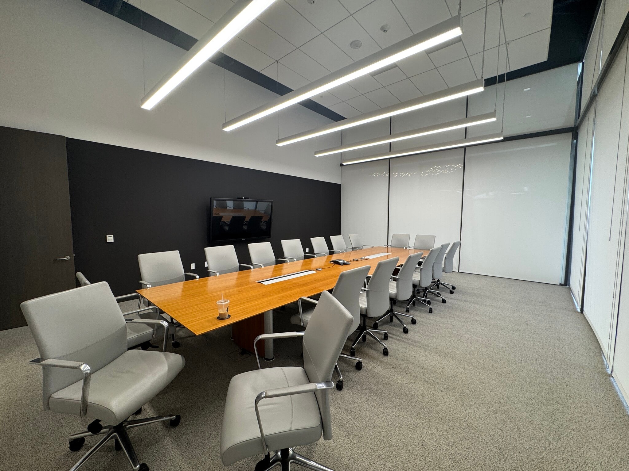 790 E Colorado Blvd, Pasadena, CA for lease Interior Photo- Image 1 of 9