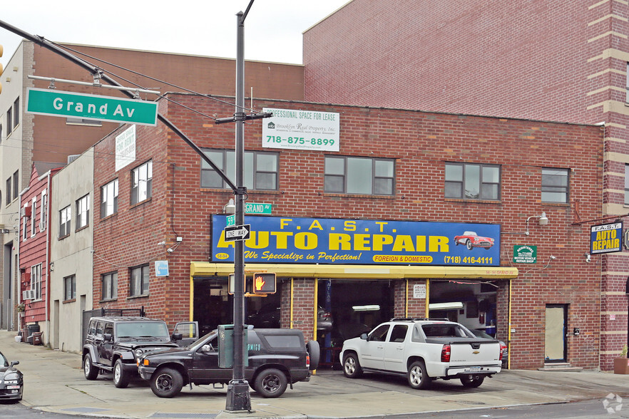 58-94 Grand Ave, Maspeth, NY à vendre - Photo principale - Image 1 de 48