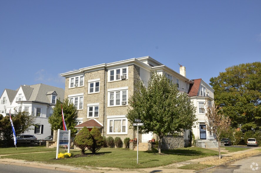 89 E Baltimore Ave, Lansdowne, PA for sale - Primary Photo - Image 1 of 5