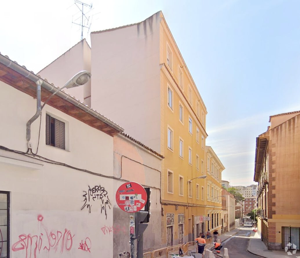 Calle de Amaniel, 6, Madrid, MAD 28015 - Unit Puerta IZ, Esc. 1 - - Interior Photo - Image 2 of 2