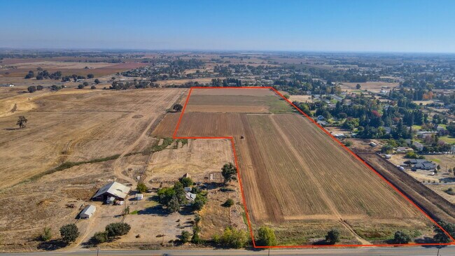 More details for 26572-26598 N Lower Sacramento Rd, Galt, CA - Land for Sale