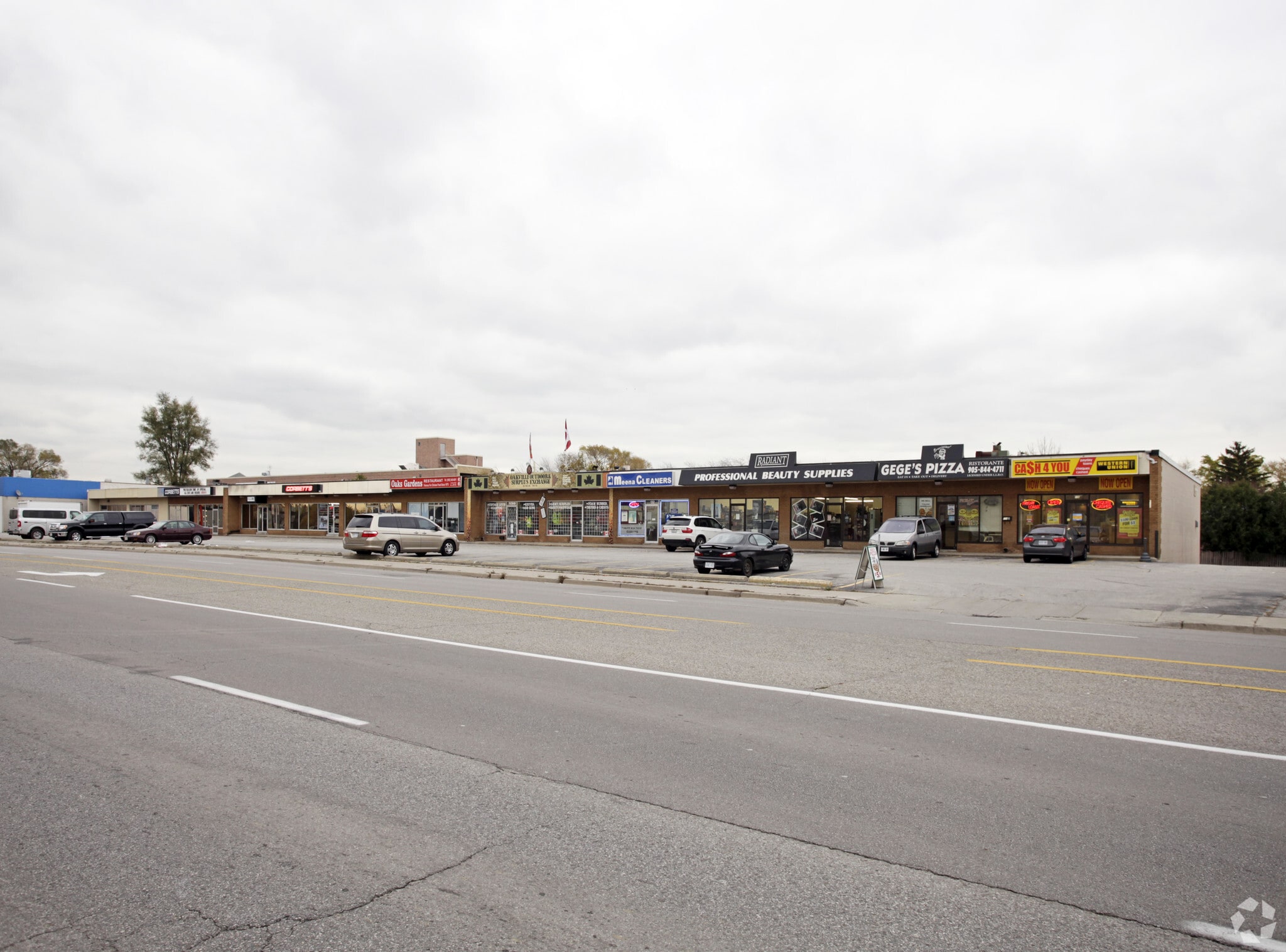 116-120 Speers Rd, Oakville, ON for sale Primary Photo- Image 1 of 3