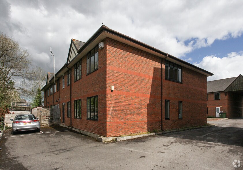 London Rd, Marlborough à louer - Photo du bâtiment - Image 2 de 4