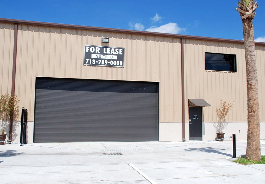 5804 Star Ln, Houston, TX à louer - Photo du bâtiment - Image 2 de 11