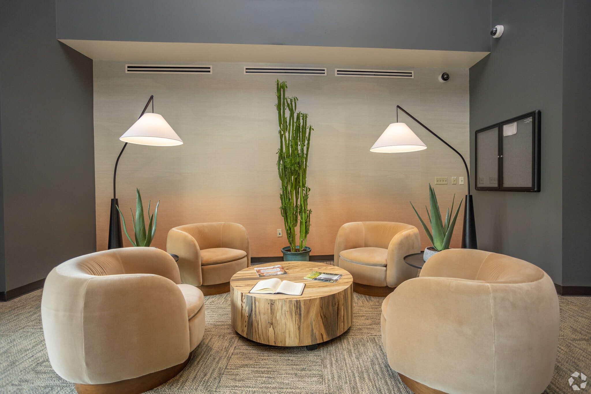 100 Global View Dr, Warrendale, PA for sale Interior Photo- Image 1 of 7