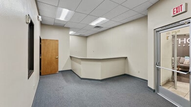 3585 E Flamingo Rd, Las Vegas, NV for lease Interior Photo- Image 2 of 11
