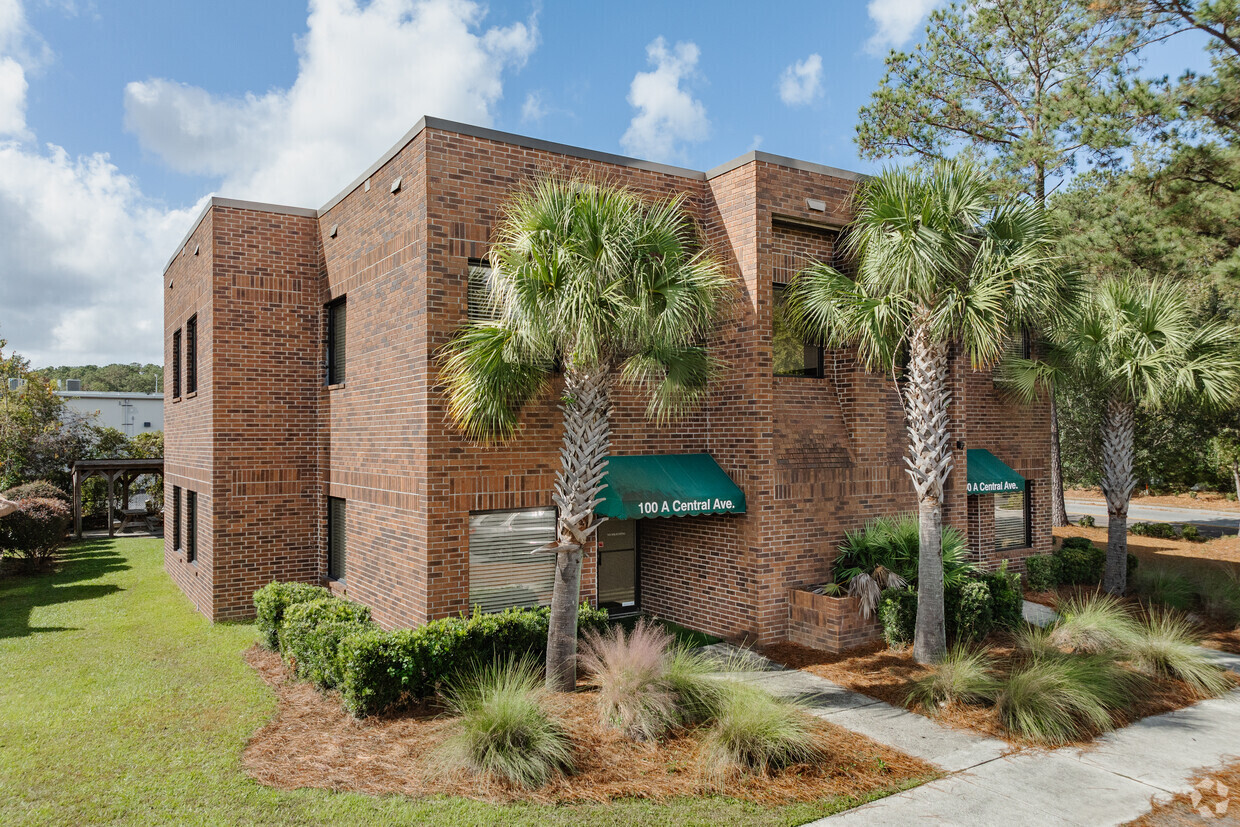 100 Central Ave, Goose Creek, SC for lease Building Photo- Image 1 of 12