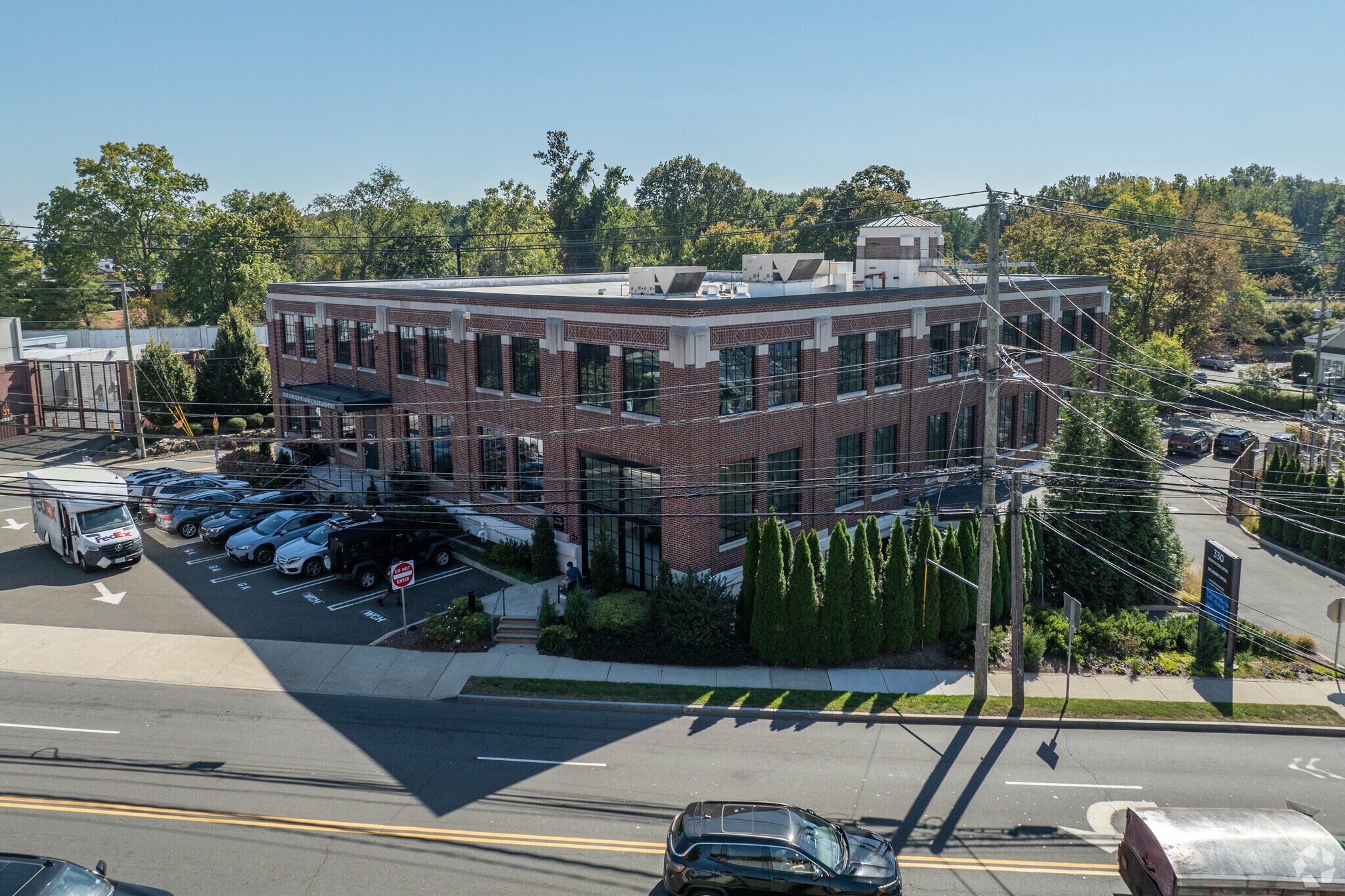 330 Railroad Ave, Greenwich, CT for lease Primary Photo- Image 1 of 6