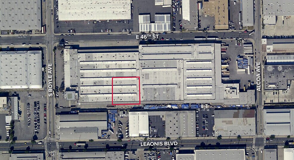 4700 S Boyle Ave, Vernon, CA à louer - Aérien - Image 2 de 11