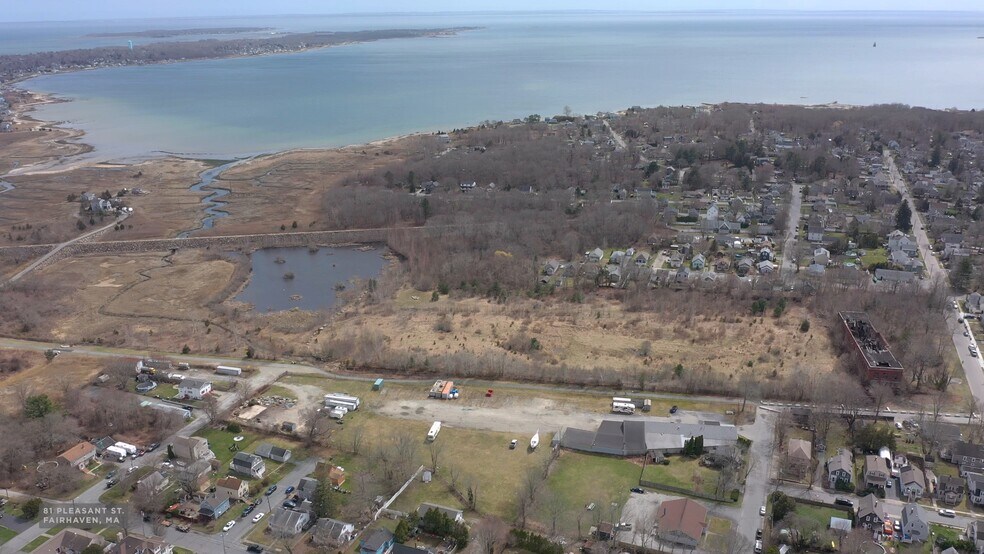 83 Pleasant St, Fairhaven, MA à vendre - Vidéo sur l’inscription commerciale - Image 2 de 6