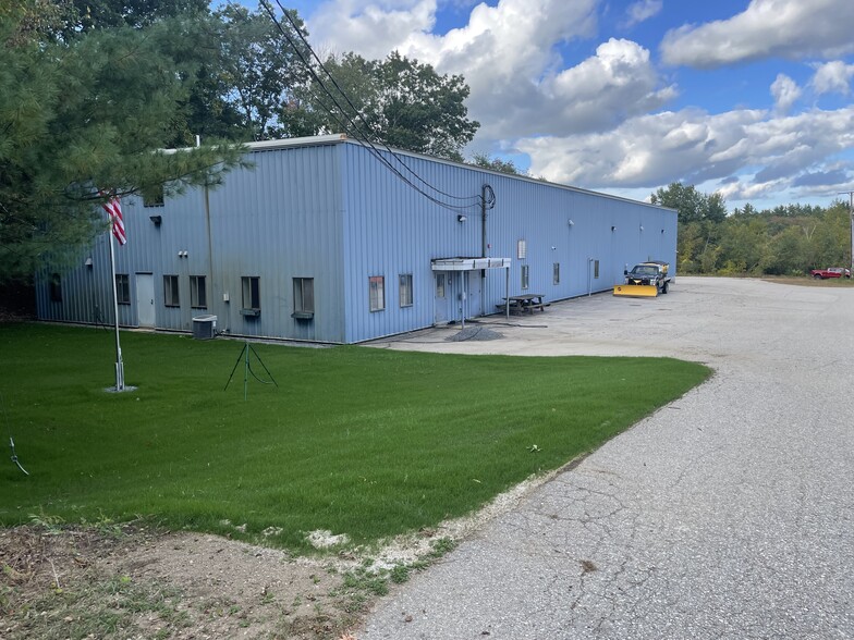 16 Plank Industrial Dr, Farmington, NH à vendre - Photo principale - Image 1 de 1