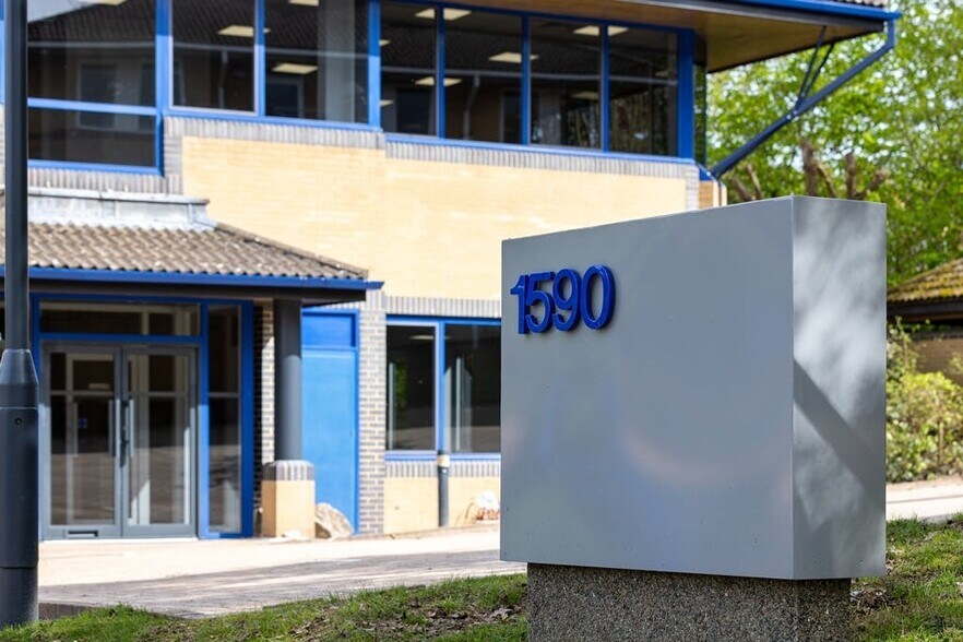 Parkway, Fareham à louer - Photo du bâtiment - Image 2 de 27