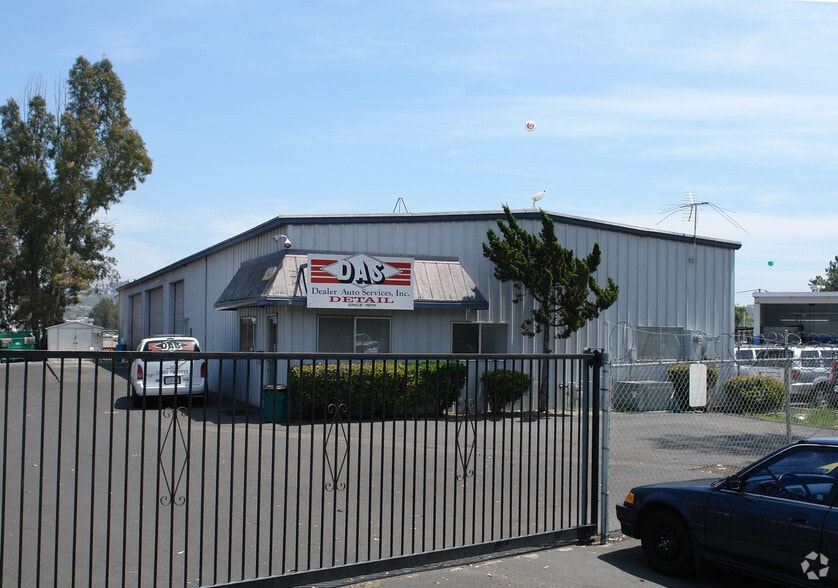 120 Engel St, Escondido, CA à louer - Photo du bâtiment - Image 2 de 4