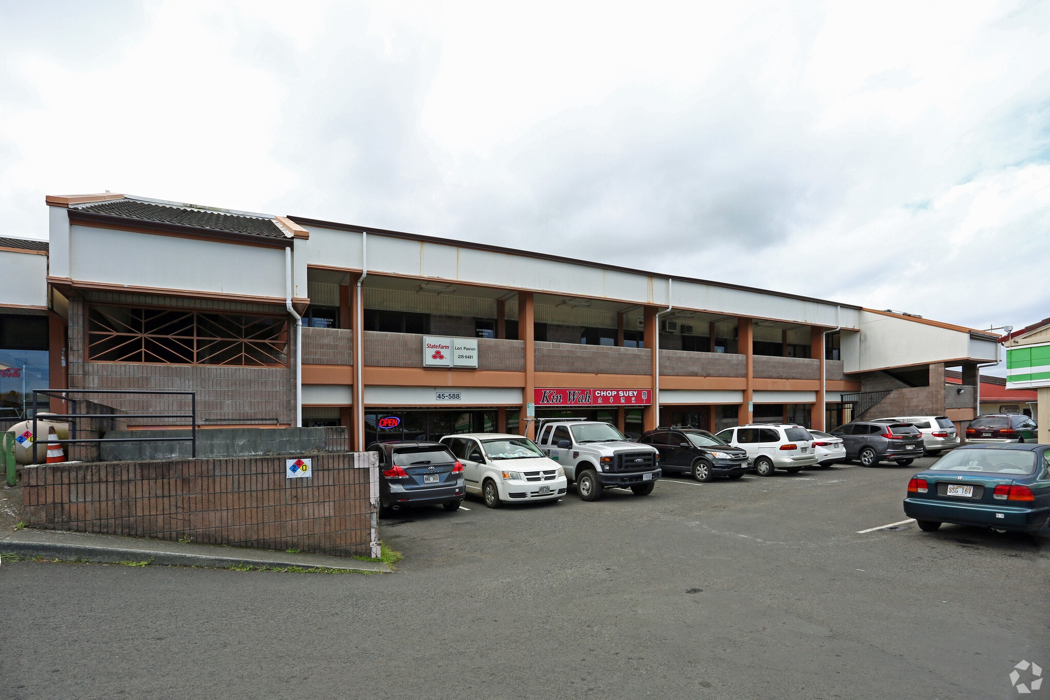 45-588 Kamehameha Hwy, Kāneohe, HI for lease Primary Photo- Image 1 of 4