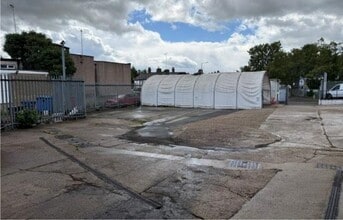 301 Lowfield St, Dartford for lease Primary Photo- Image 1 of 9
