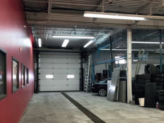 5790 Rue Paré, Mont-Royal, QC à louer - Photo intérieure - Image 3 de 3