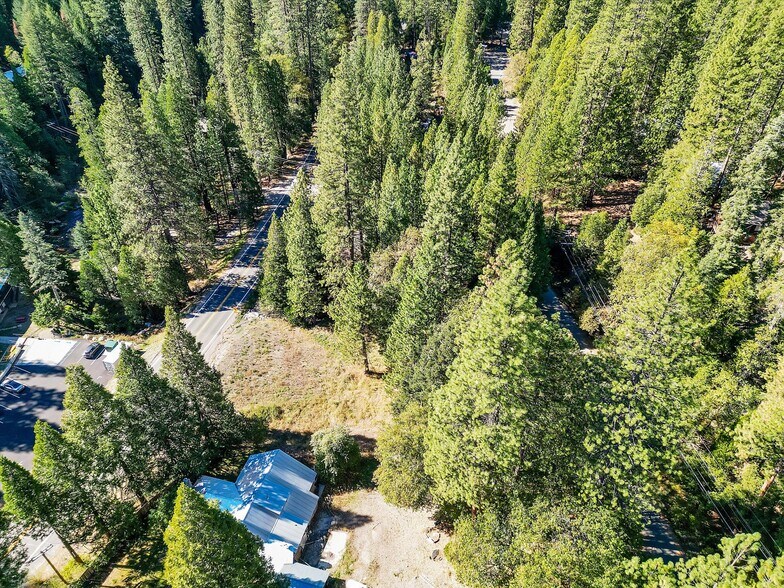13651 US Hwy 50, Kyburz, CA à vendre - Photo du bâtiment - Image 3 de 49