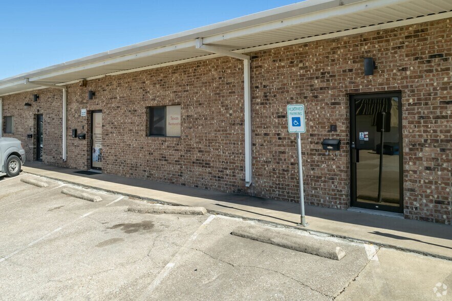 802 Gemini Ave, Duncanville, TX à louer - Photo du bâtiment - Image 2 de 4