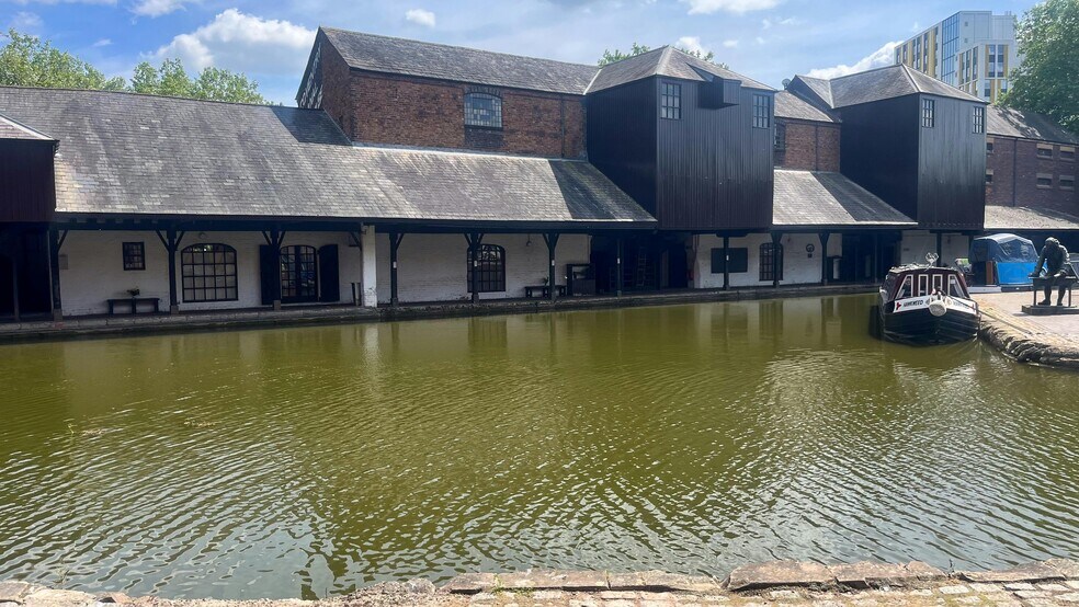 St Nicholas St, Coventry à louer - Photo du bâtiment - Image 2 de 21