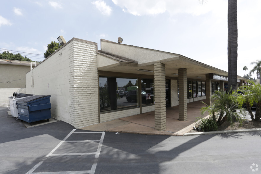 415-433 N Tustin St, Orange, CA for lease - Building Photo - Image 3 of 3