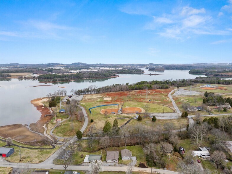 518 Church St, Vonore, TN for sale - Building Photo - Image 2 of 52