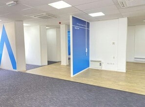 2 Broadway, Peterborough for lease Interior Photo- Image 2 of 4