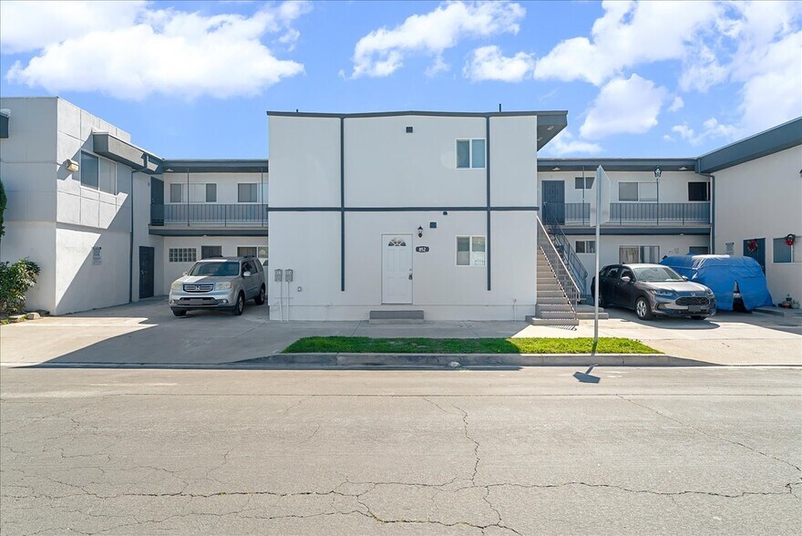 13406 S Vermont Ave, Gardena, CA à vendre - Photo du bâtiment - Image 2 de 15