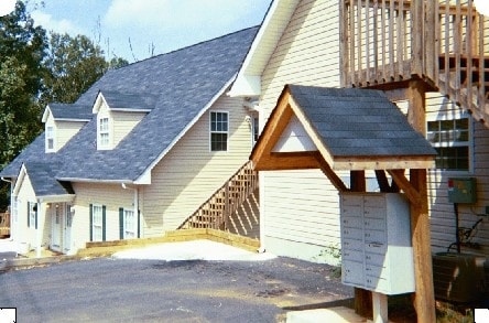 95 Wanda Dr, Cleveland, GA for sale Primary Photo- Image 1 of 8