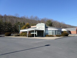 Plus de détails pour 681 Scranton Carbondale Hwy, Archbald, PA - Bureau/Médical à louer