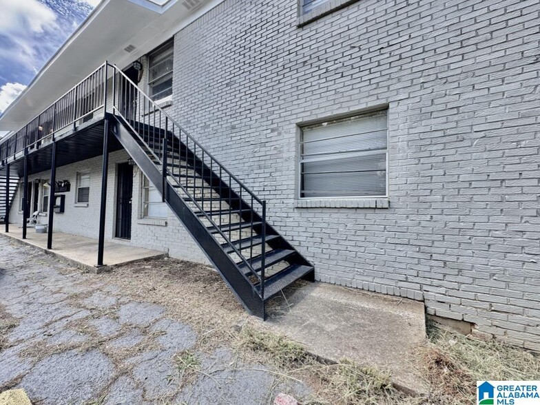 712 47th St N, Birmingham, AL à vendre - Photo du bâtiment - Image 2 de 9