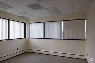 645 Martinsville Rd, Bernards Township, NJ for lease Interior Photo- Image 2 of 4