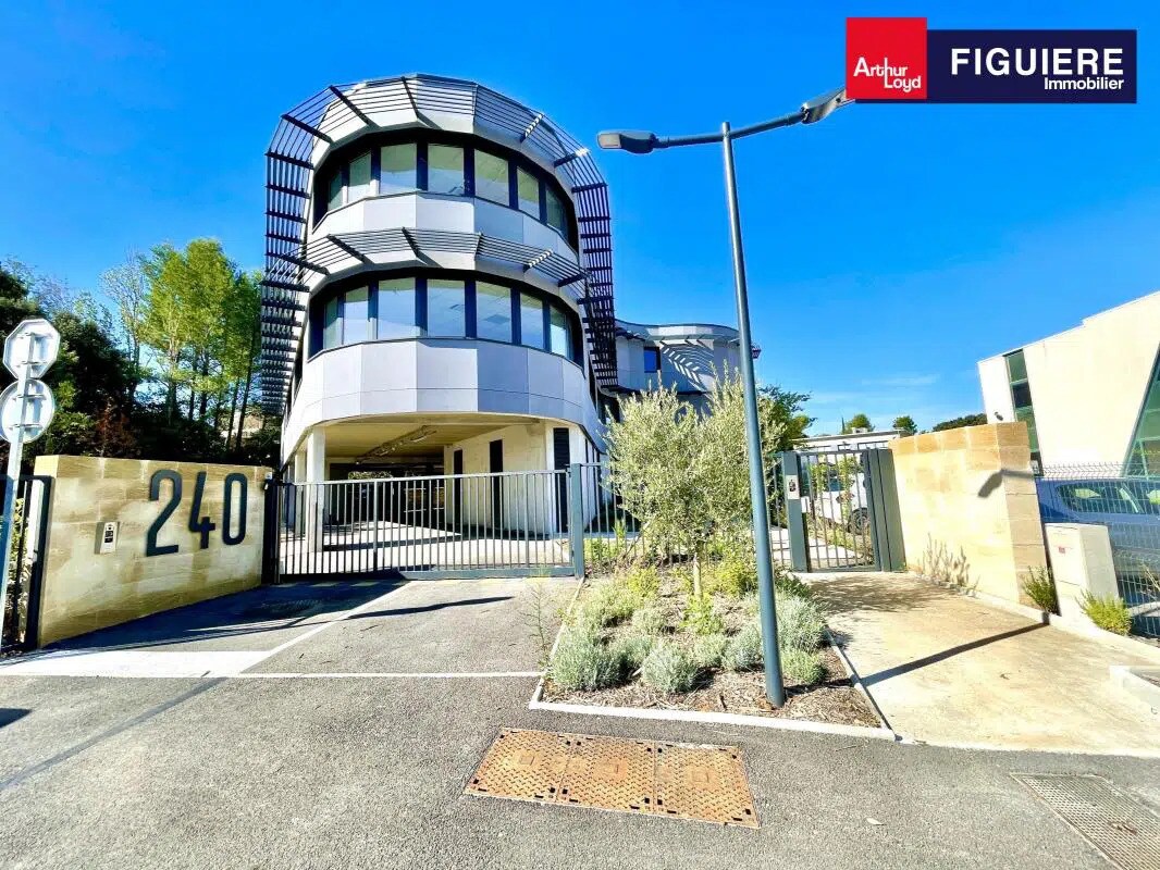 Office in Aix-en-Provence for lease Building Photo- Image 1 of 7