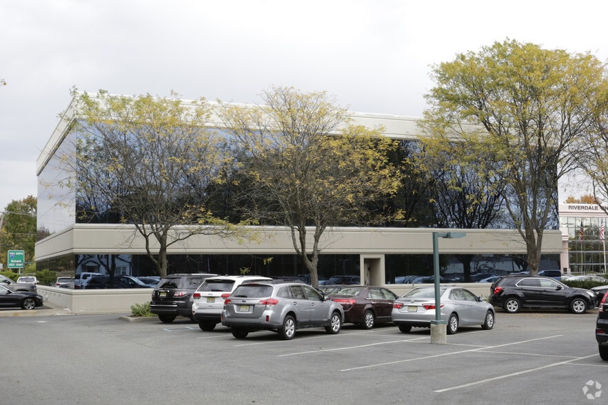 51 State Route 23, Riverdale, NJ for lease - Building Photo - Image 3 of 8