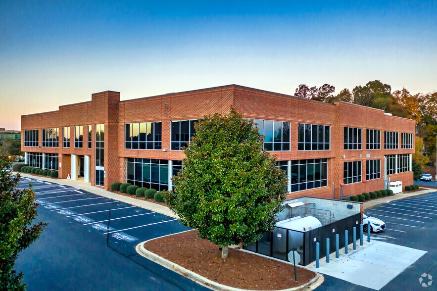 146 Medical Park Rd, Mooresville, NC for lease - Building Photo - Image 2 of 20
