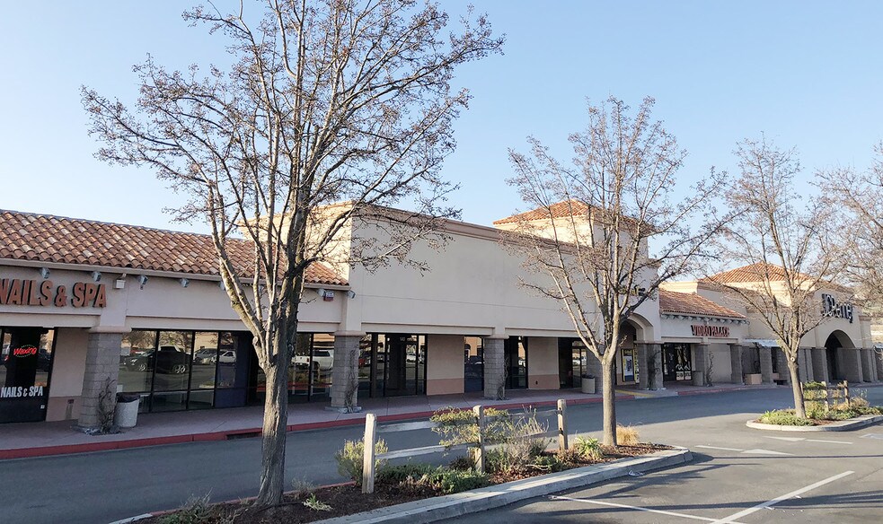 90-194 Niblick Rd, Paso Robles, CA à louer - Photo du bâtiment - Image 2 de 5