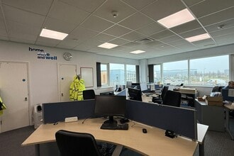 Peel Ave, Wakefield for lease Interior Photo- Image 1 of 9