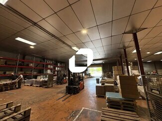 Plus de détails pour Bureau, Industriel à louer