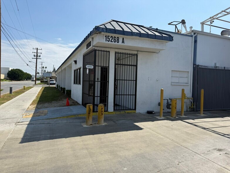 15268 Proctor Ave, City of Industry, CA à vendre - Photo du bâtiment - Image 2 de 19