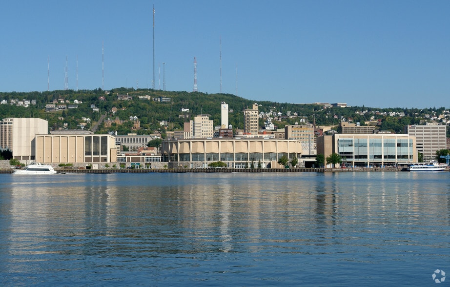 350 Harbor Dr, Duluth, MN for lease - Building Photo - Image 2 of 2