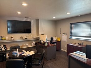 350 English Trl, Venus, TX for lease Interior Photo- Image 2 of 4
