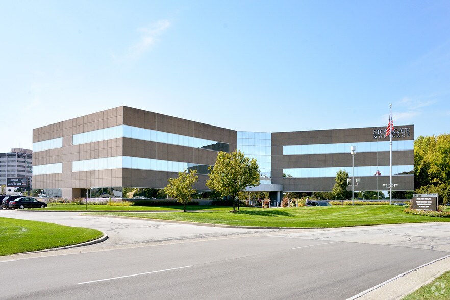 9190 Priority Way West Dr, Indianapolis, IN à louer - Photo du bâtiment - Image 1 de 12