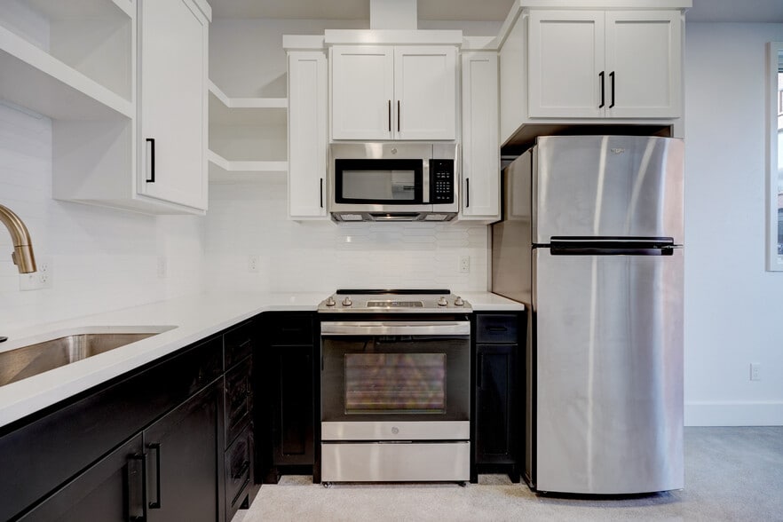 1700 Spoke St, Oklahoma City, OK for sale - Building Photo - Image 3 of 15