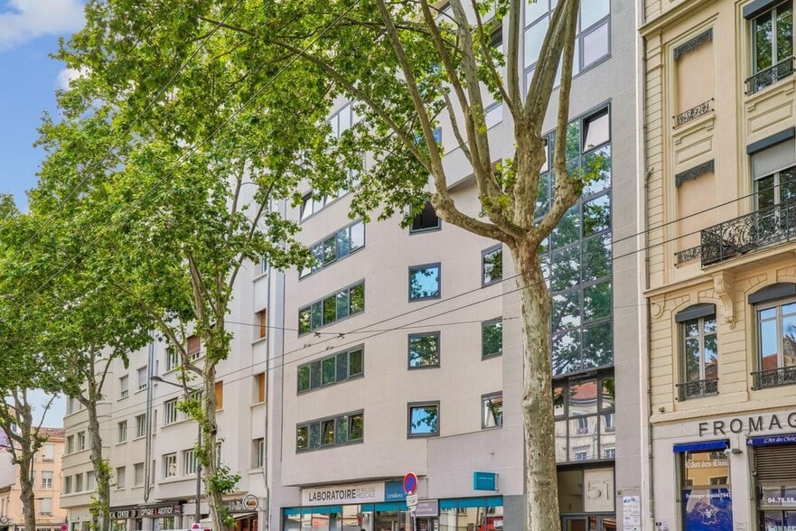 51 Avenue Jean Jaurès, Lyon for lease - Building Photo - Image 1 of 12
