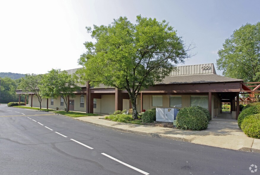 1200 Mountain Creek Rd, Chattanooga, TN à louer - Photo du bâtiment - Image 3 de 8