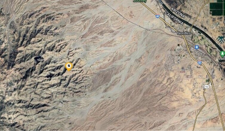 APN: 0659-221-38-0000, Needles, CA à vendre - Aérien - Image 2 de 2